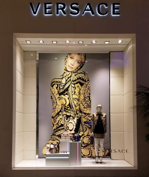 versace vitrine|Versace stores.